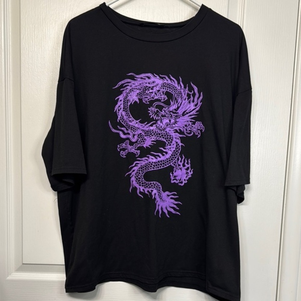 SHEIN Black Purple Dragon Short Sleeve Shirt Size Large EUC #2607